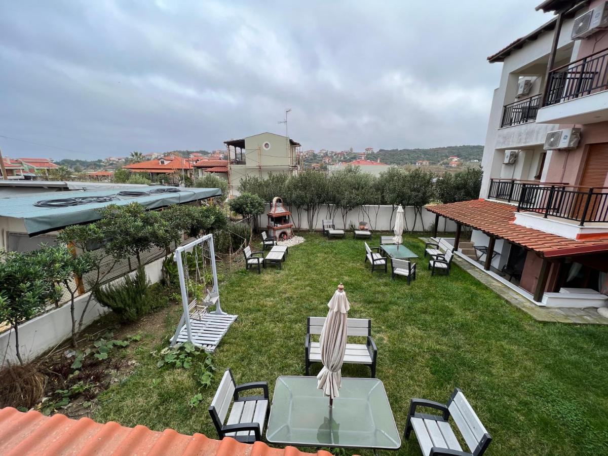 Nea Roda Apartments Esterno foto