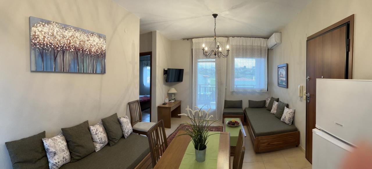 Nea Roda Apartments Esterno foto